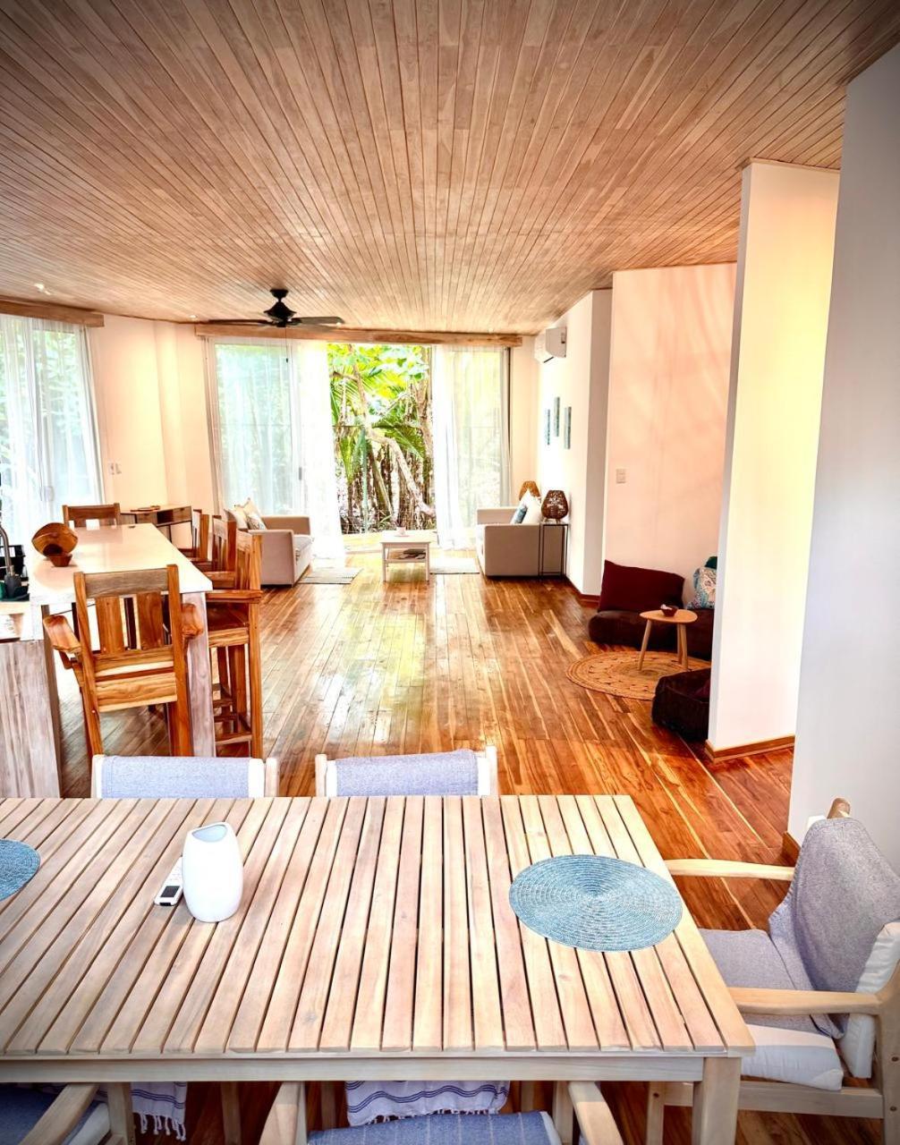 Iluminar Beachfront Suites Носара Номер фото